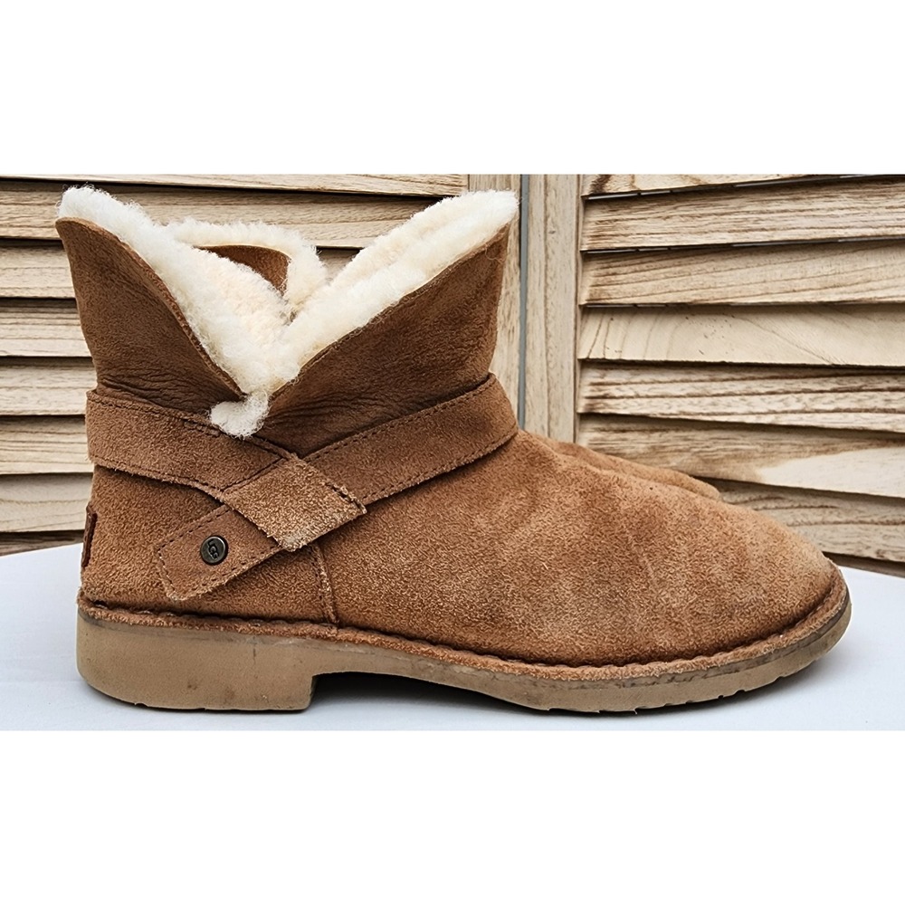 UGG Sz 9.5 Chestnut Suede Y2K Shearling Ankle Boots Classic Short Fall Autumn